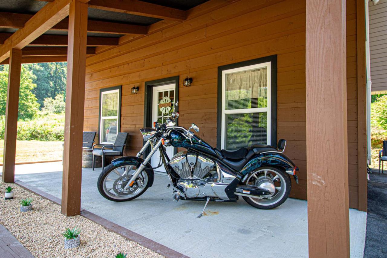 Mountain Haven Dragon'S Nest Cabin Robbinsville Exterior photo